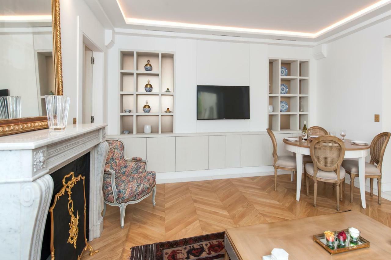 Luxury Montaigne Apartment ปารีส ภายนอก รูปภาพ